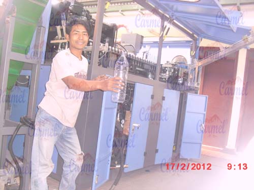 automatic blow molding