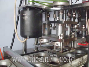 mesin cup sealer