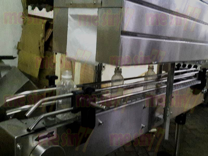 bottle labelling machine